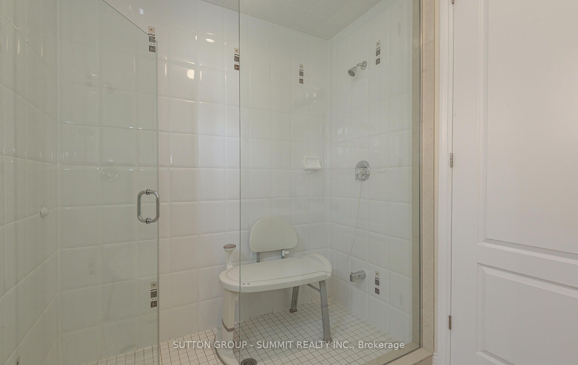5 Ingleborough Drive Property Photo 21