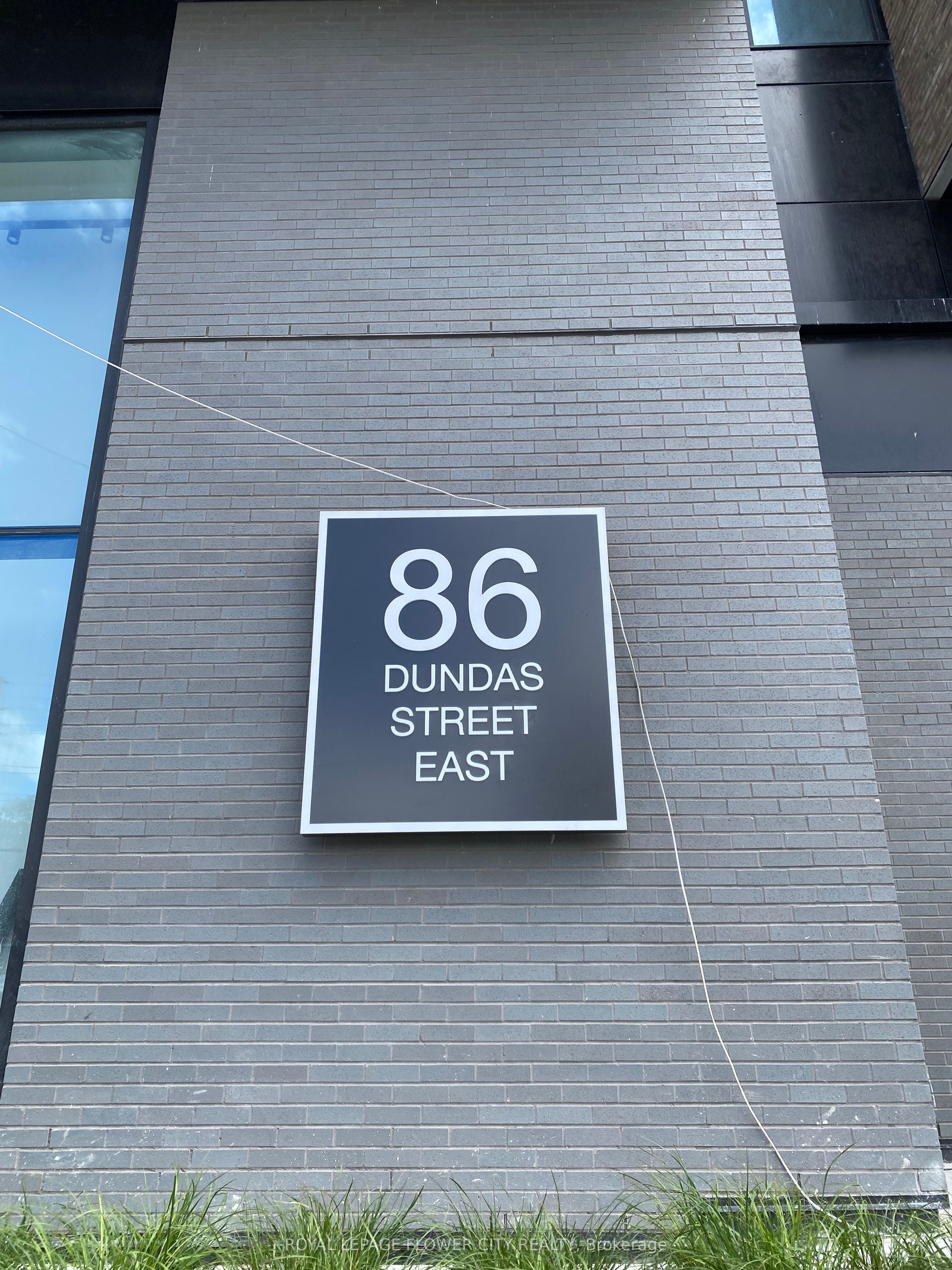 86 Dundas Street E 408 Property Photo 2