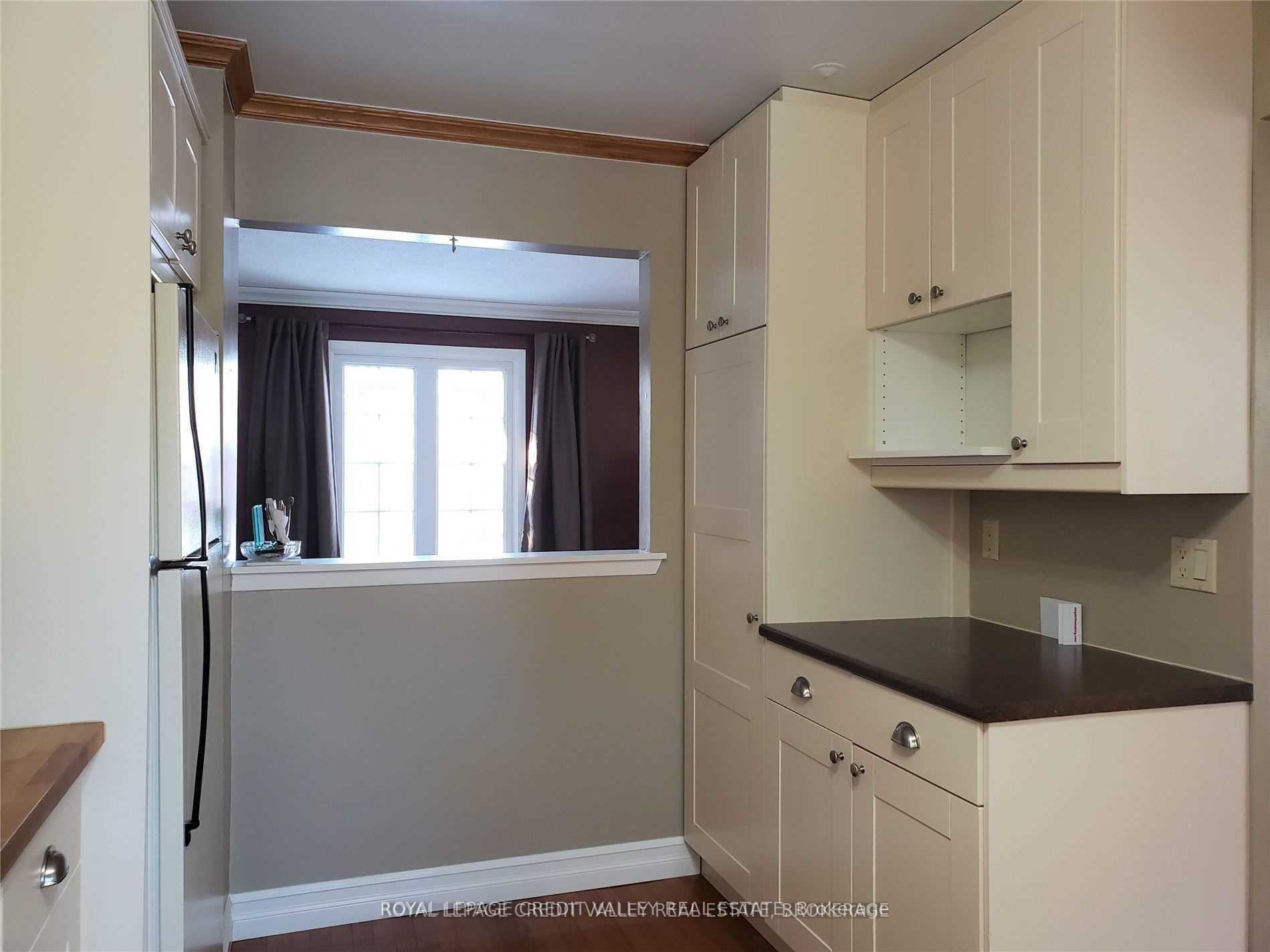24 Sutter Avenue Property Photo 5