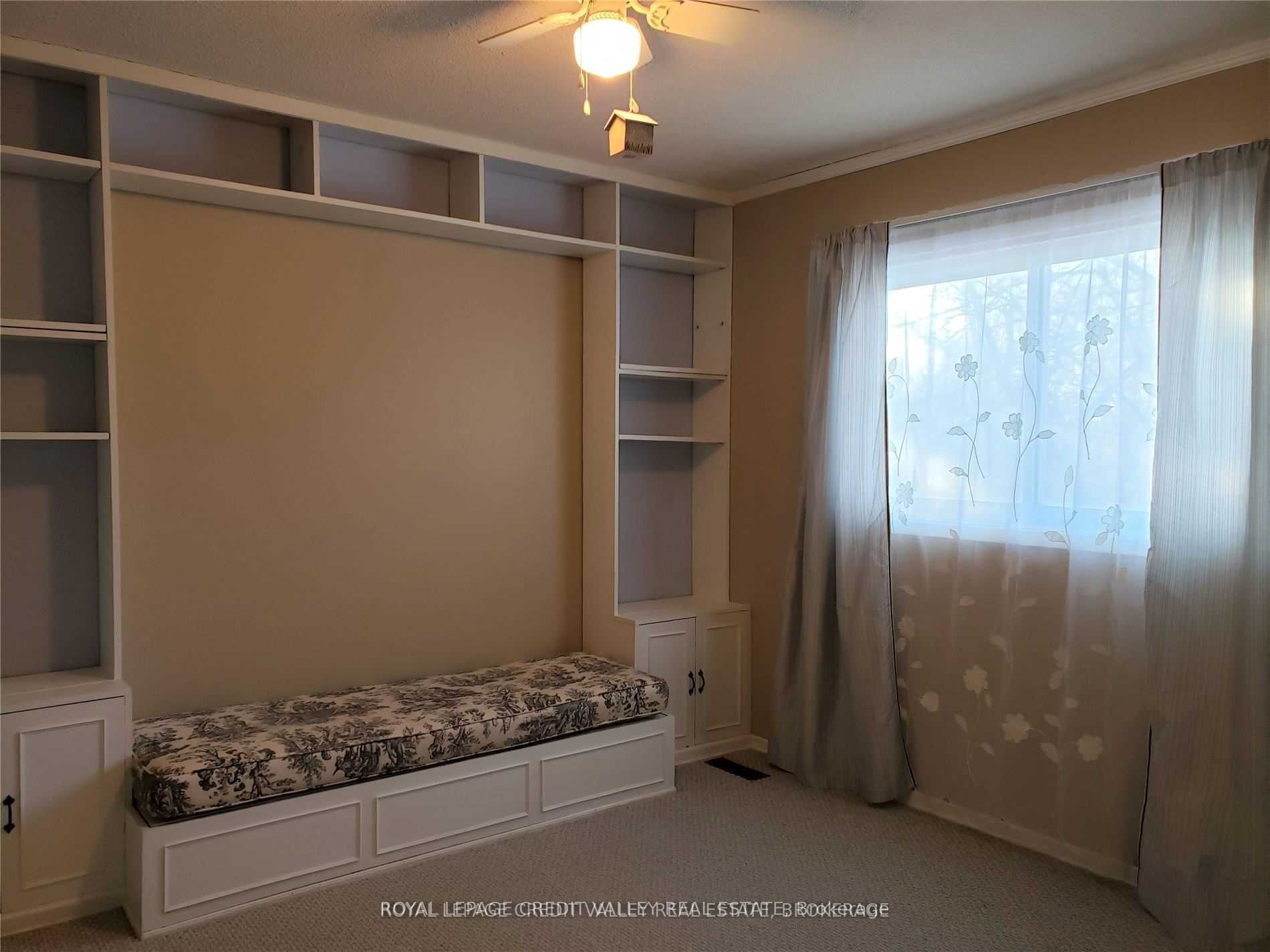 24 Sutter Avenue Property Photo 12