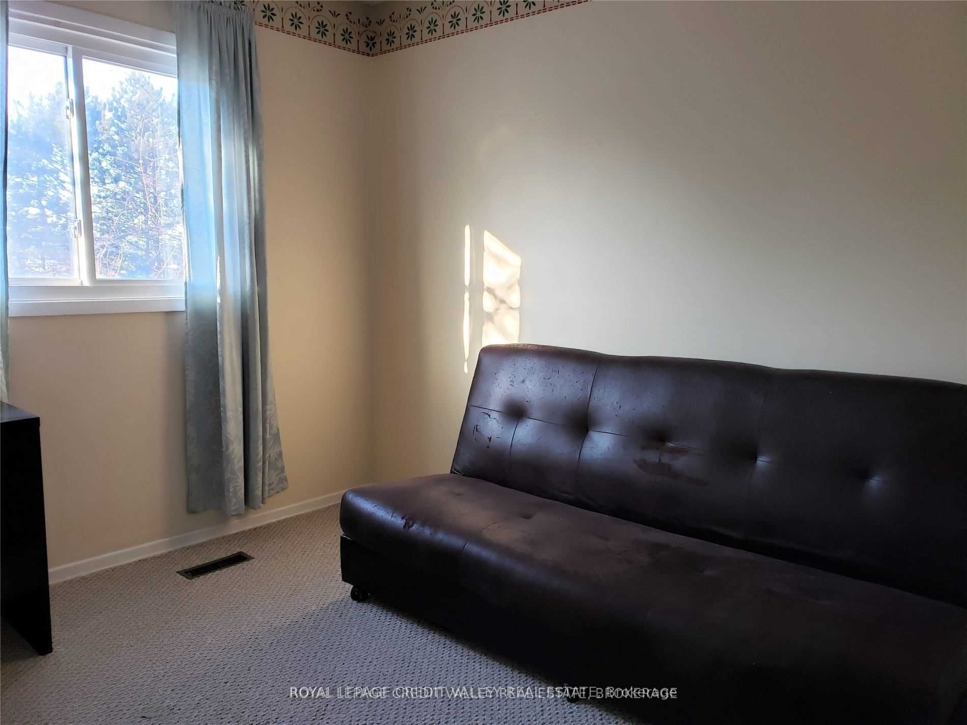 24 Sutter Avenue Property Photo 13