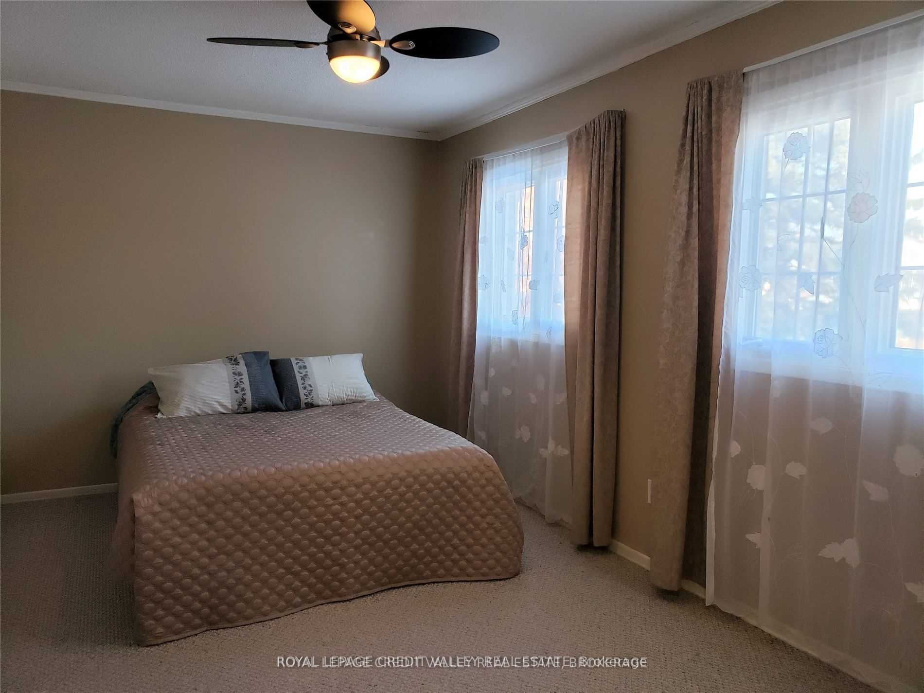 24 Sutter Avenue Property Photo 15