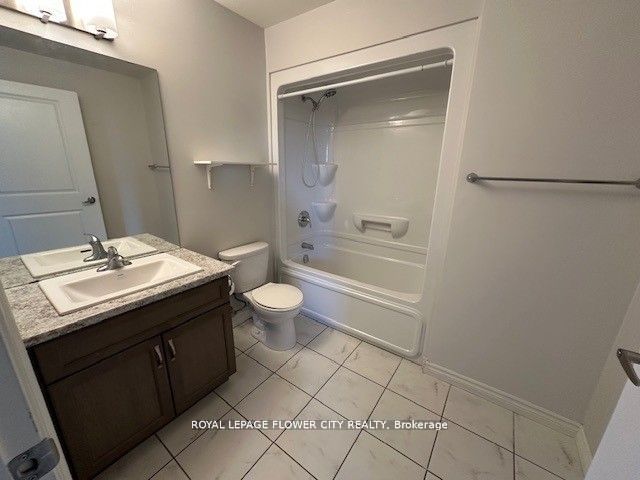 630 Sauve Street 404 Property Photo 28