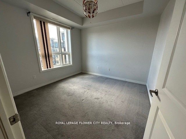 630 Sauve Street 404 Property Photo 29