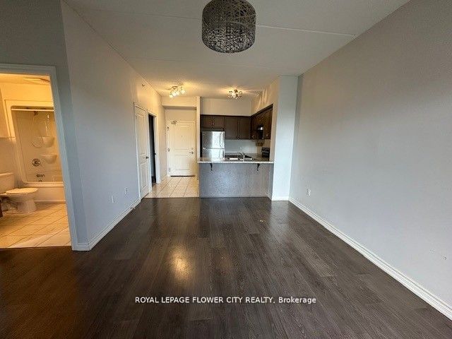630 Sauve Street 404 Property Photo 31