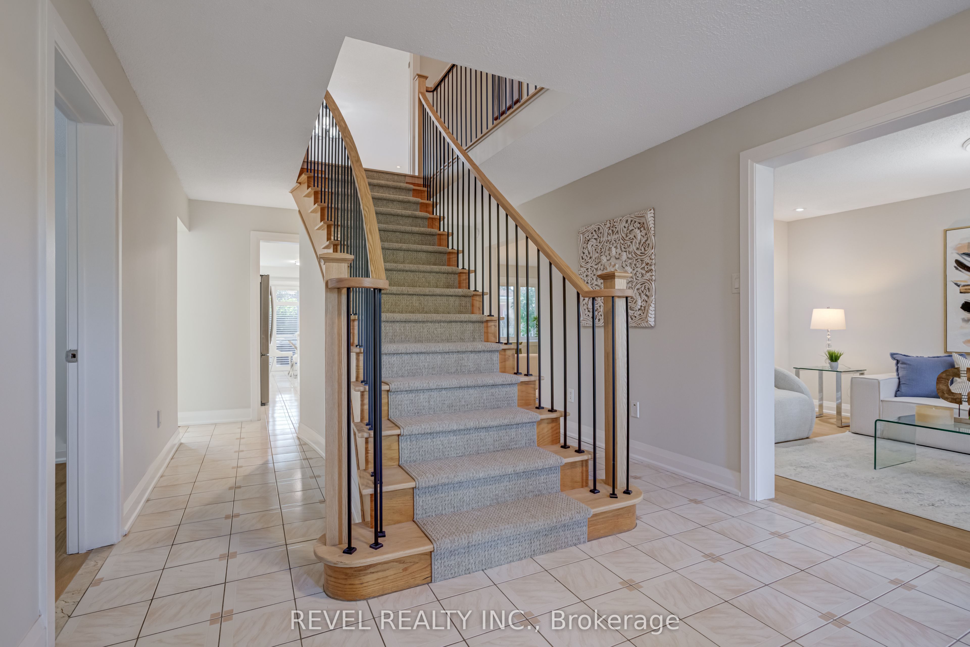 6 Lone Oak Avenue Property Photo 5