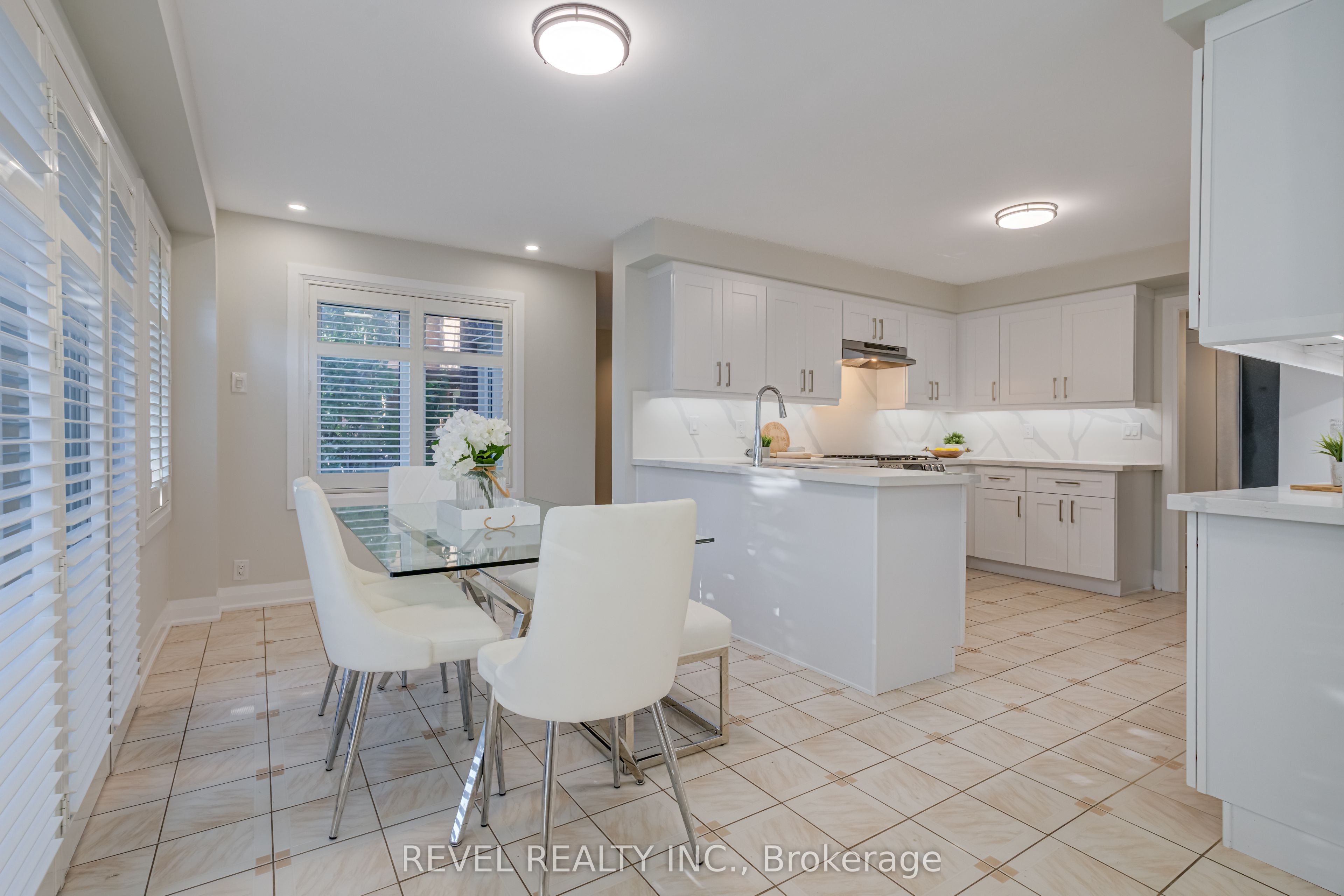 6 Lone Oak Avenue Property Photo 11