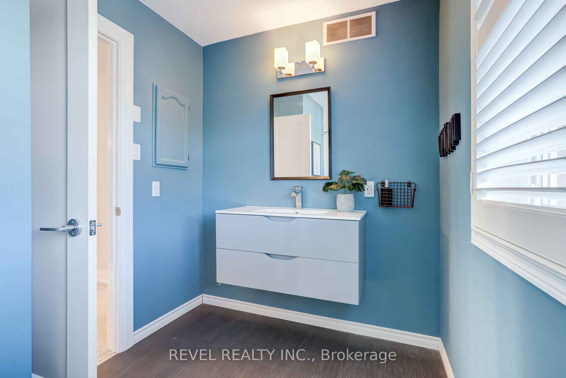 6 Lone Oak Avenue Property Photo 32