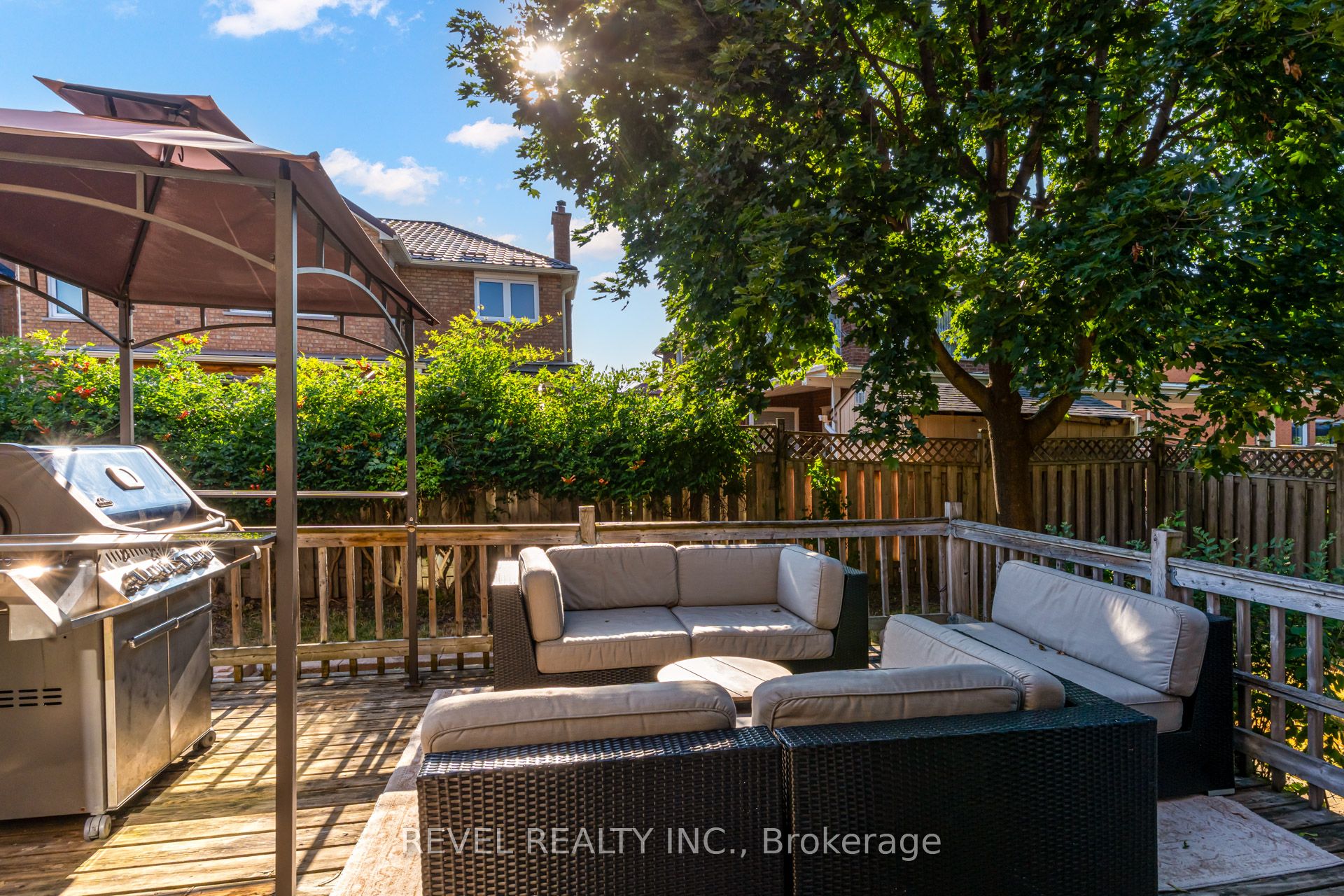 6 Lone Oak Avenue Property Photo 46