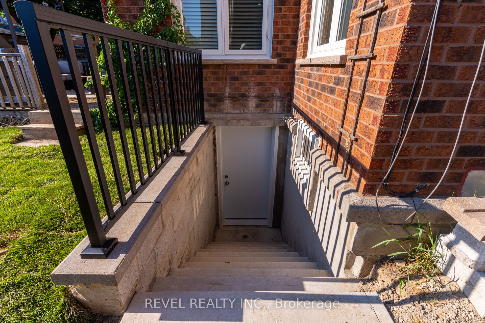 6 Lone Oak Avenue Property Photo 49