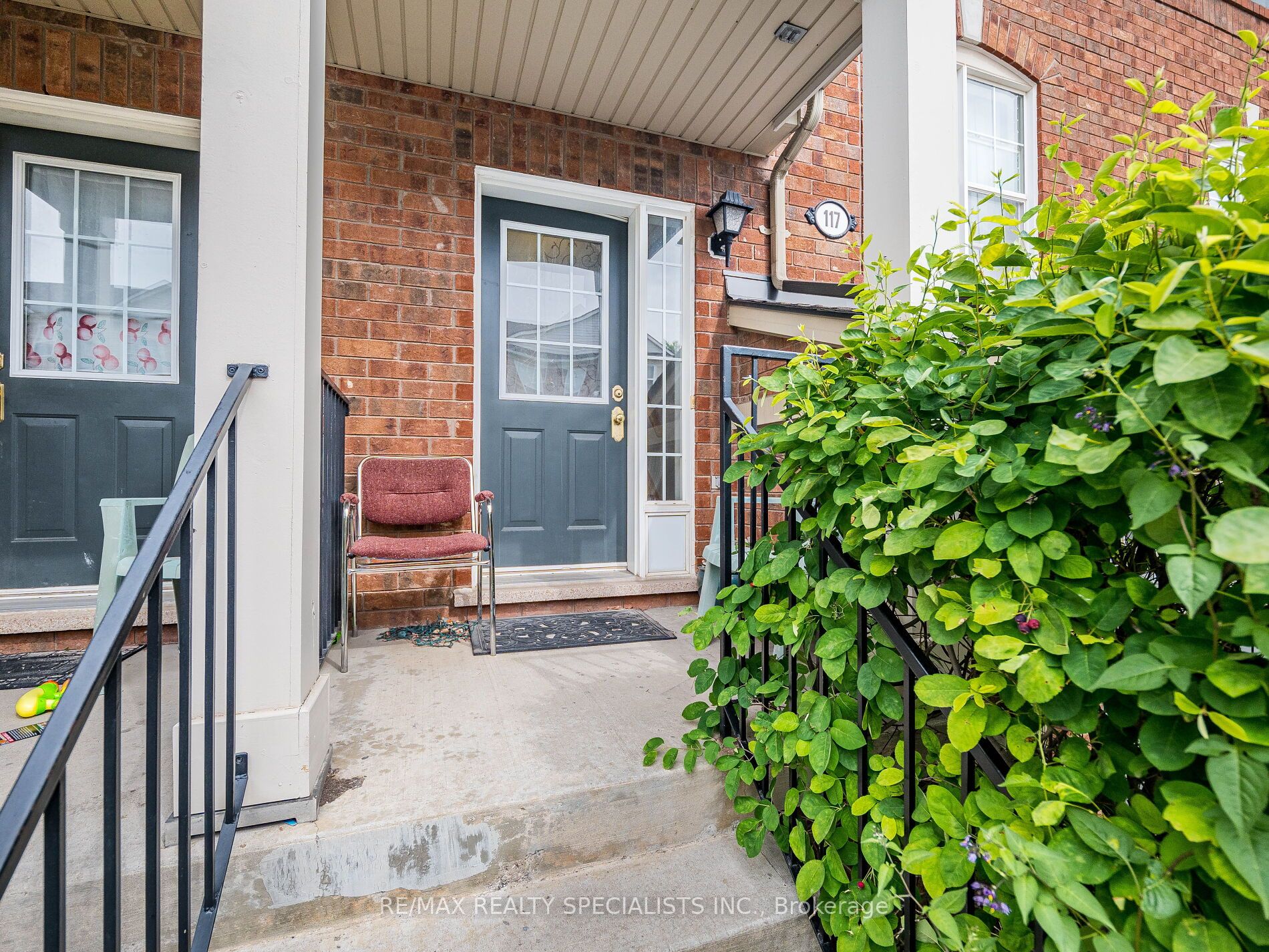 #117 - 5980 Whitehorn Avenue Property Photo 4