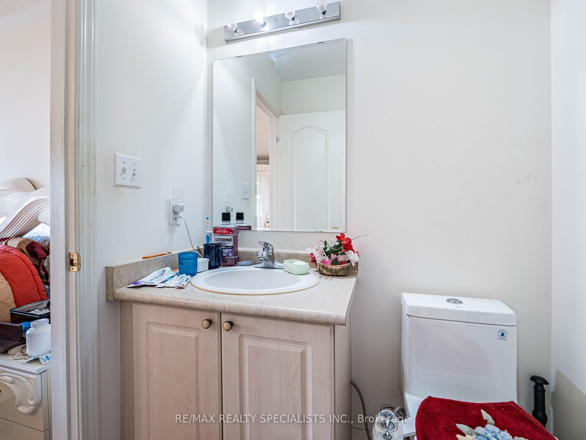 #117 - 5980 Whitehorn Avenue Property Photo 23
