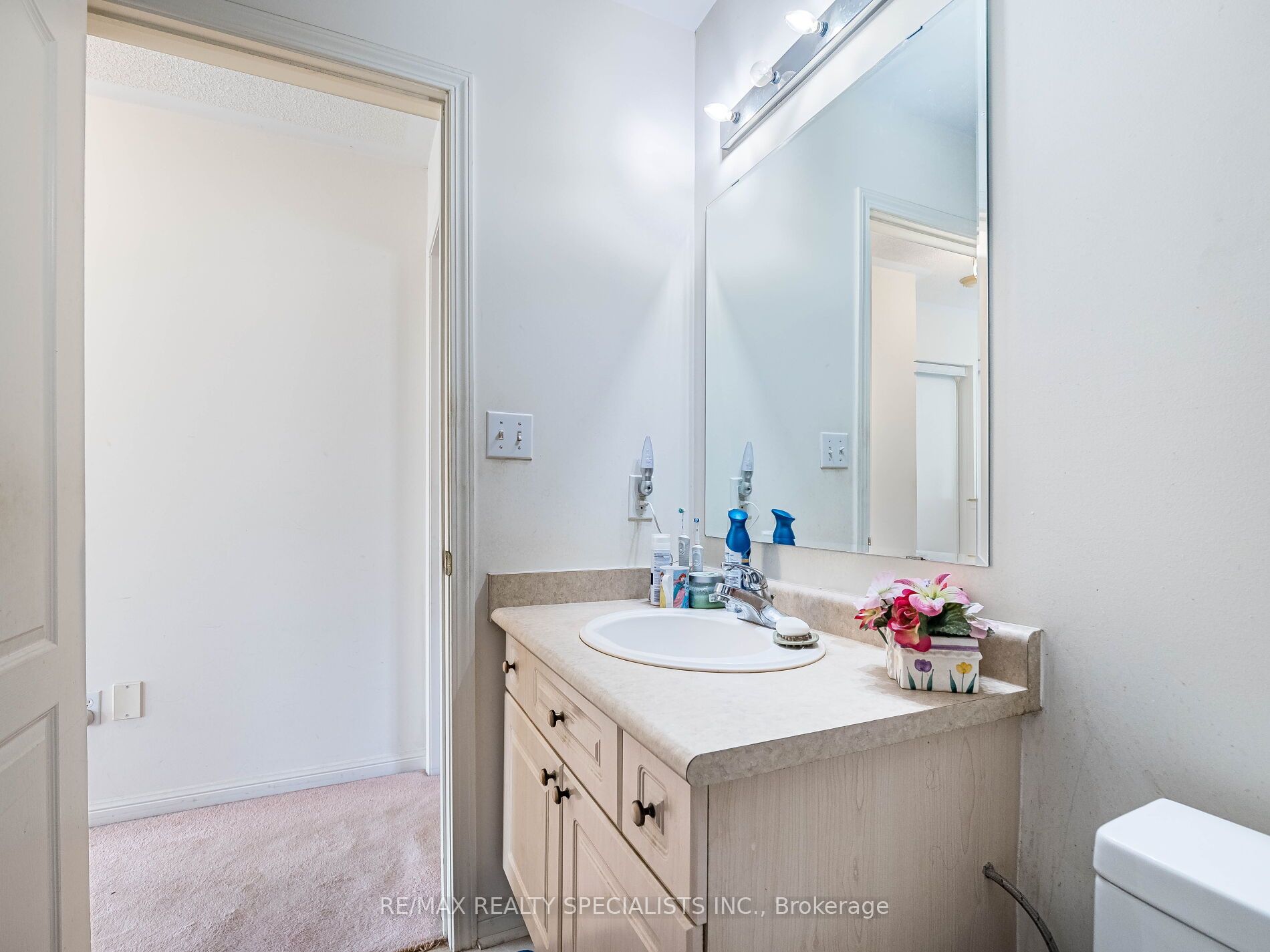 #117 - 5980 Whitehorn Avenue Property Photo 27