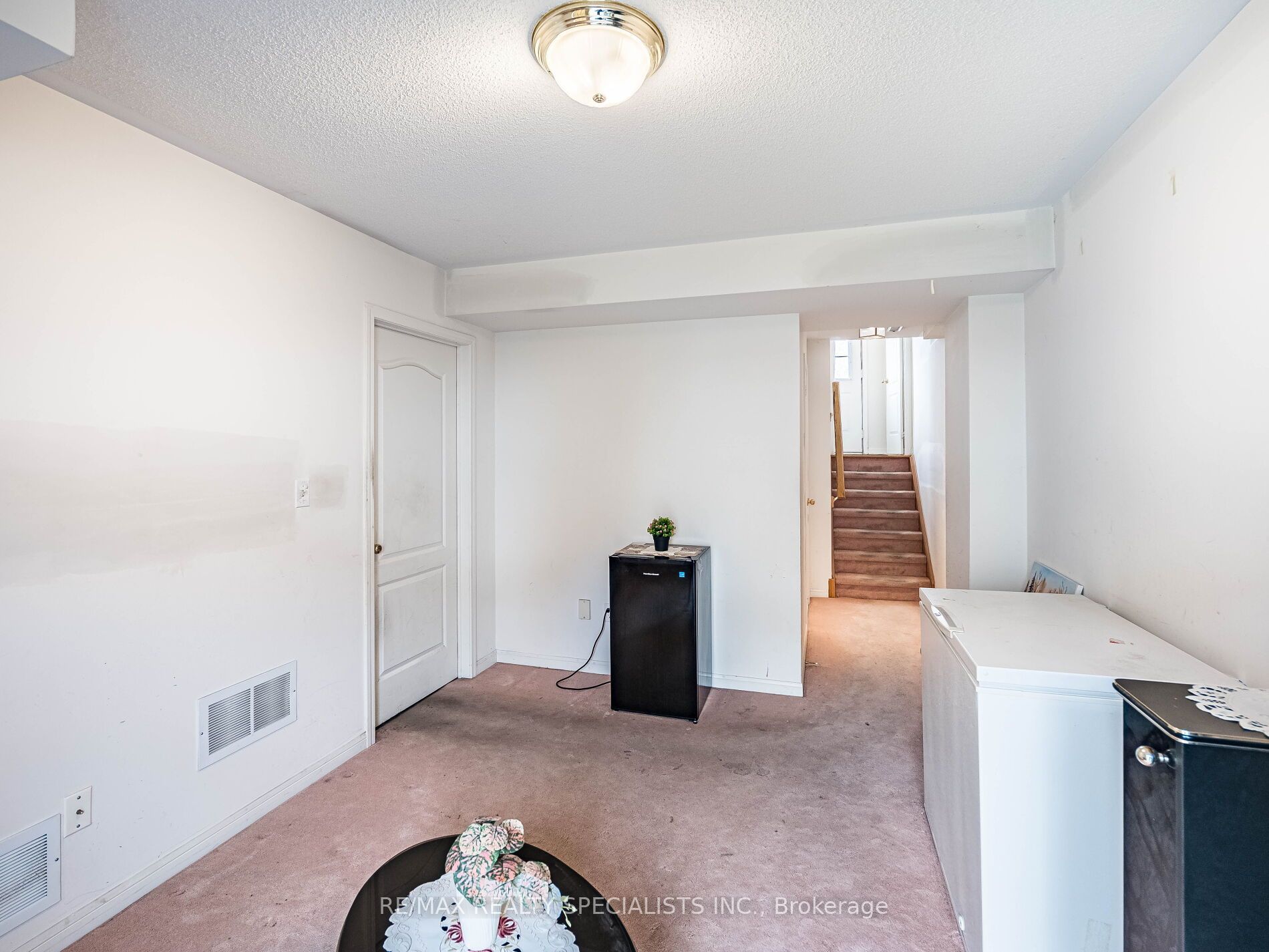 #117 - 5980 Whitehorn Avenue Property Photo 32