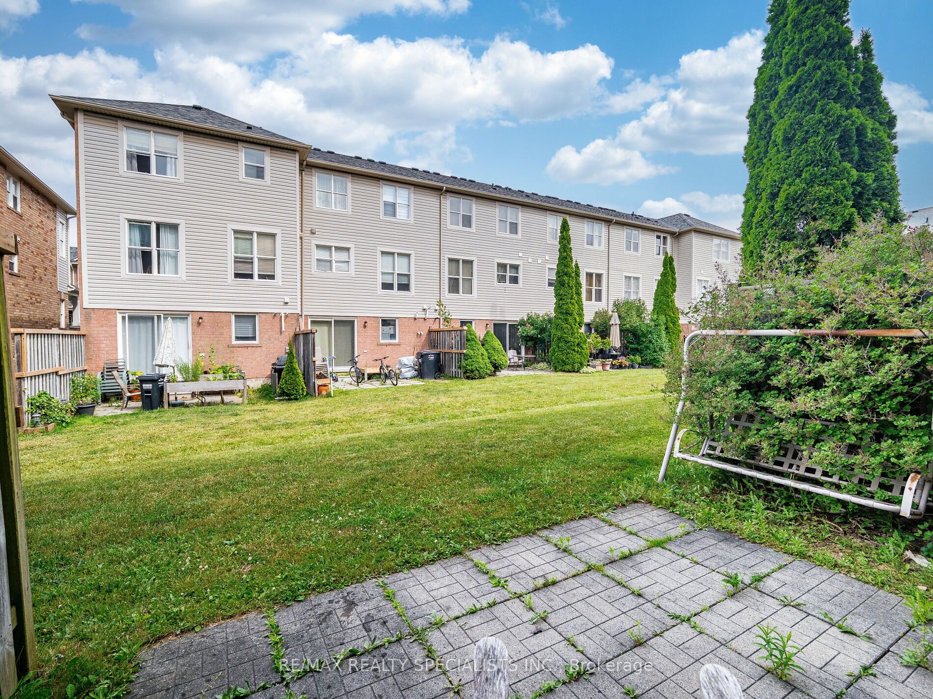#117 - 5980 Whitehorn Avenue Property Photo 36