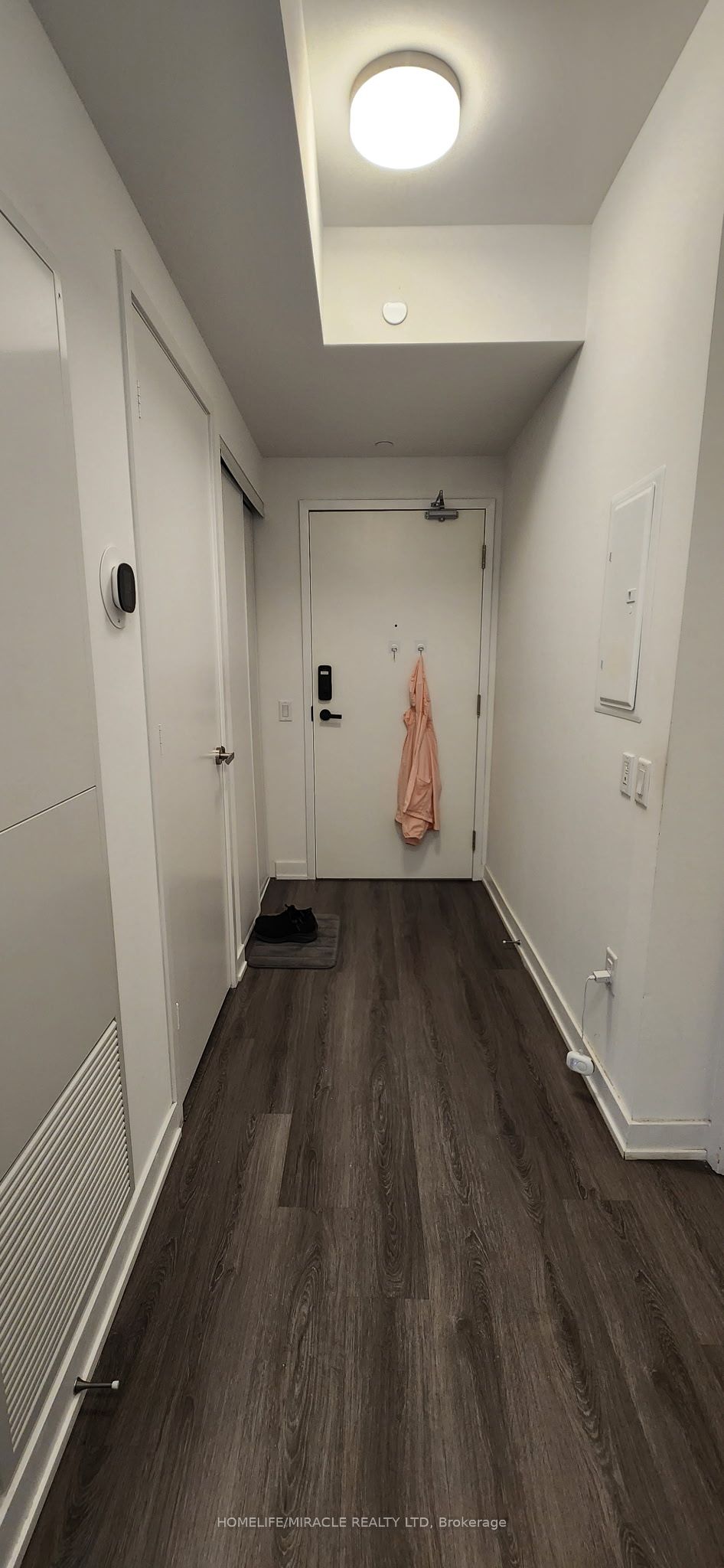 #2812 - 3883 Quartz Road Property Photo 8