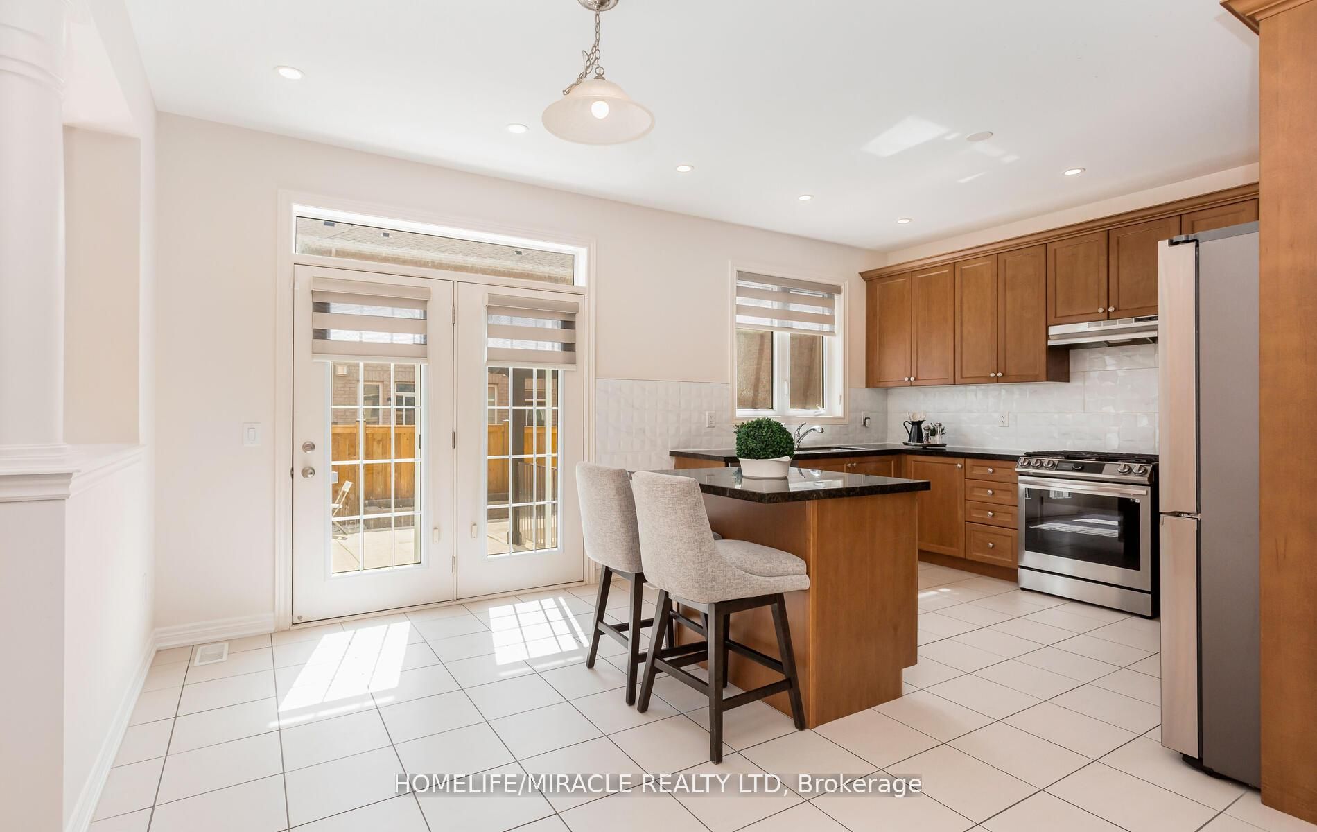 10 Elverton Crescent Property Photo 18