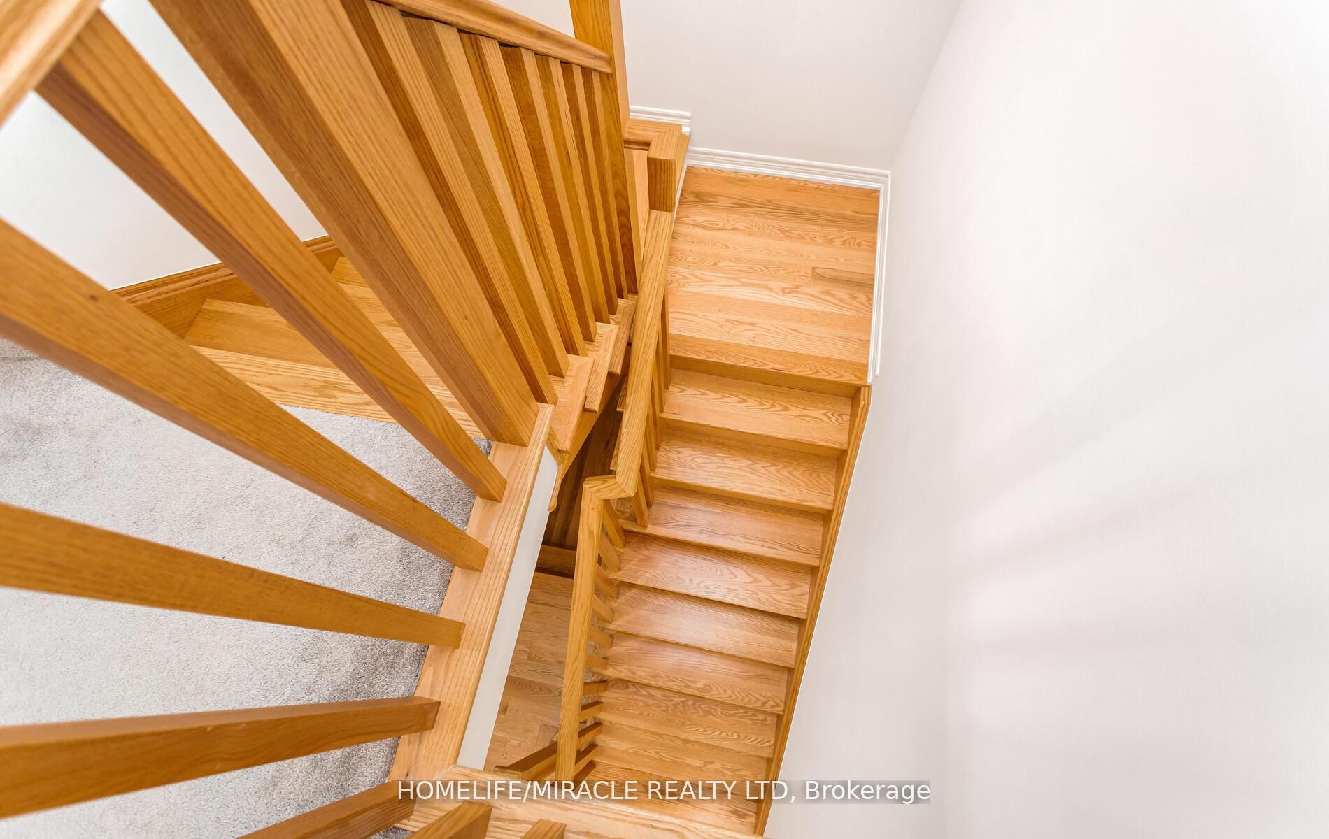10 Elverton Crescent Property Photo 24