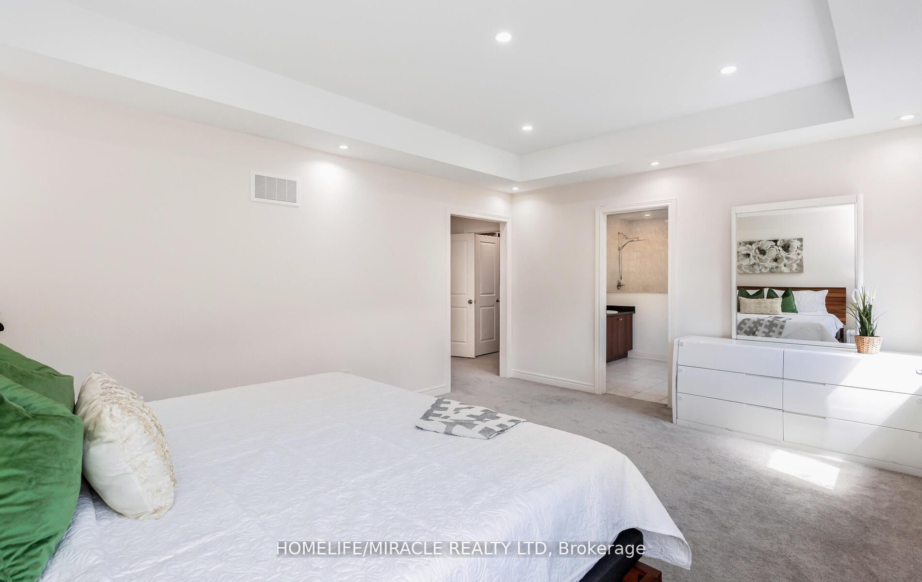 10 Elverton Crescent Property Photo 29