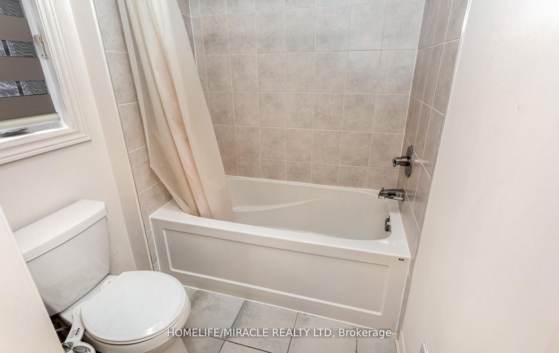 10 Elverton Crescent Property Photo 41