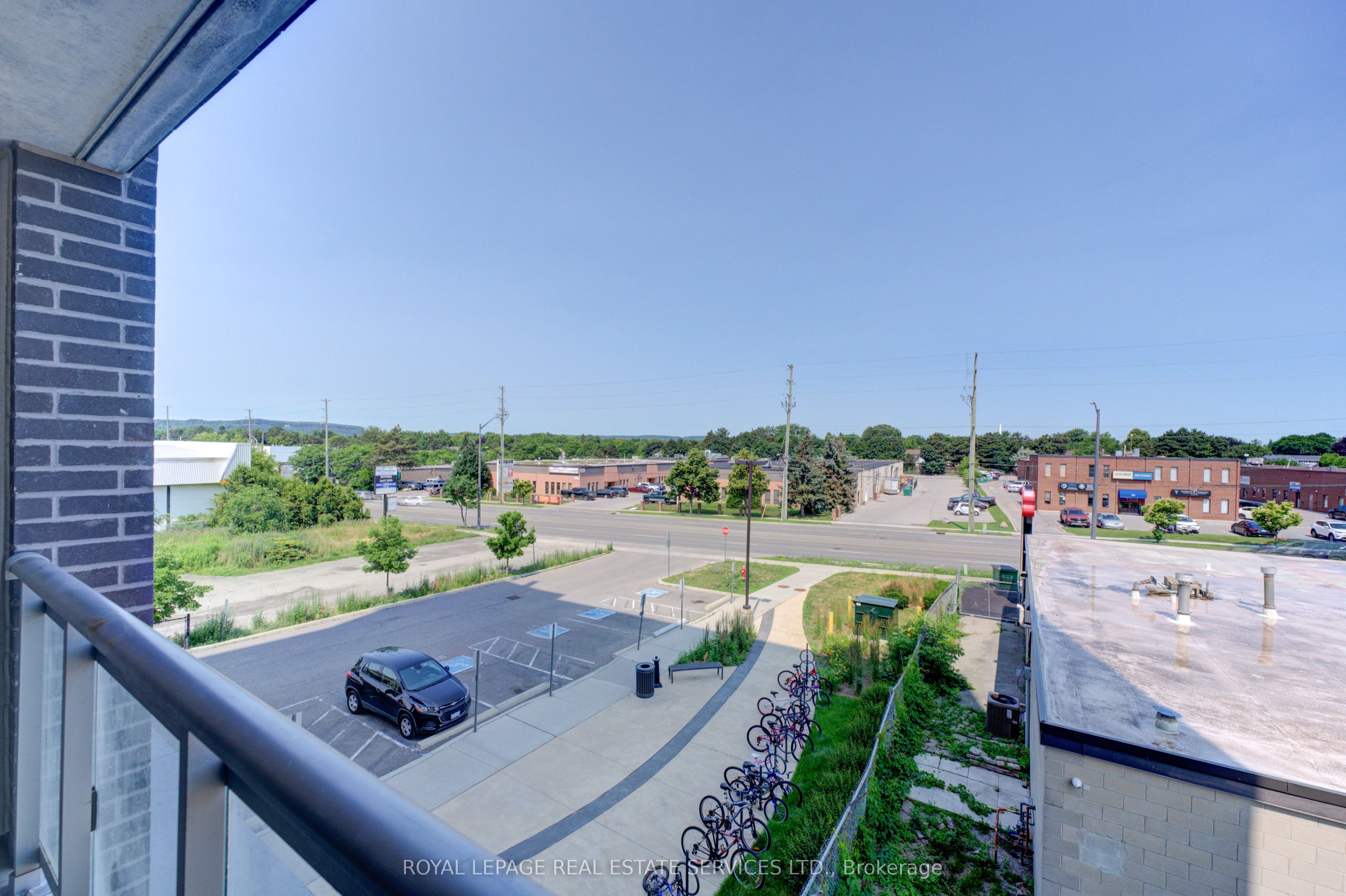 #301 - 716 Main Street Property Photo 25