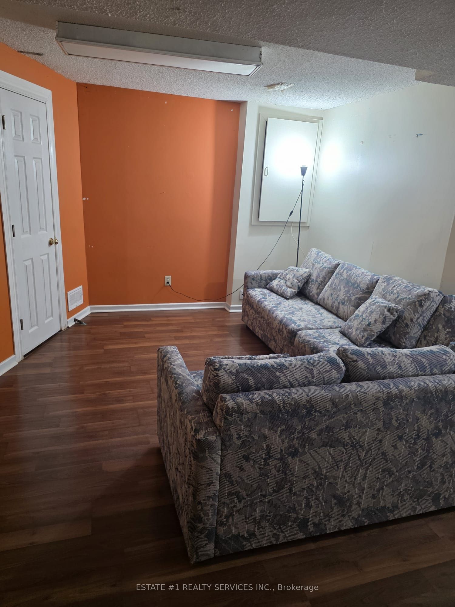 #lower - 552 Ravenstone Court Property Photo 14