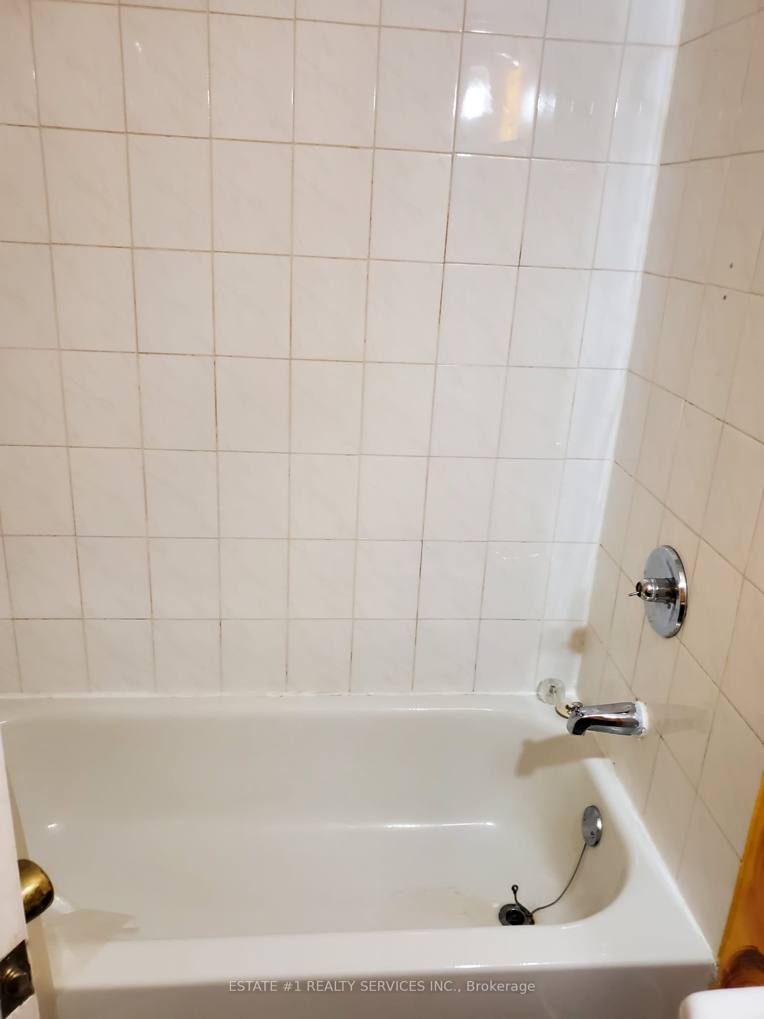 #lower - 552 Ravenstone Court Property Photo 27