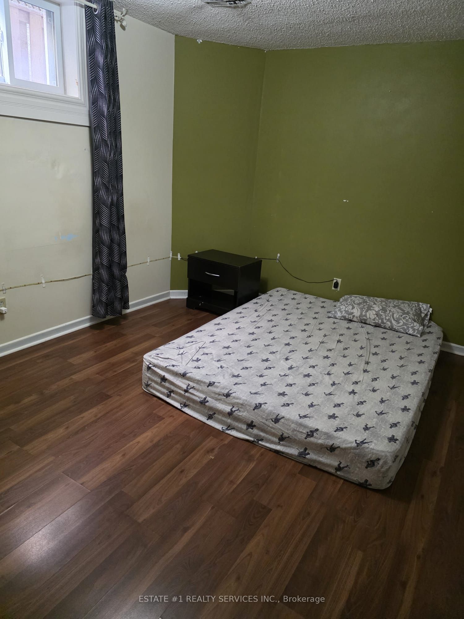 #lower - 552 Ravenstone Court Property Photo 32