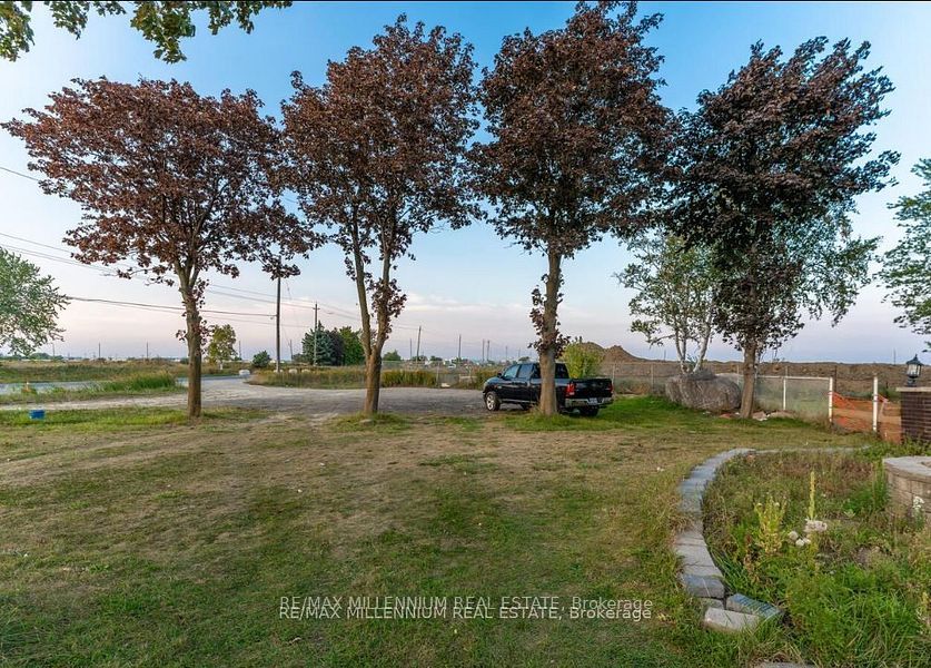 8387 Mayfield Road Property Photo 16