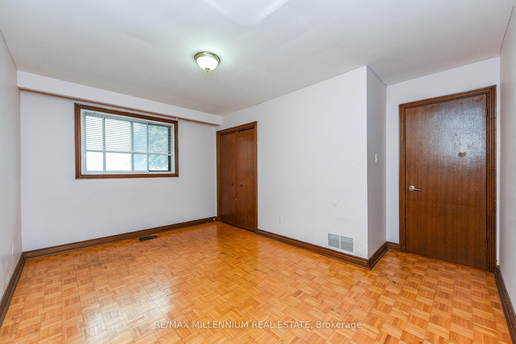 8387 Mayfield Road Property Photo 18