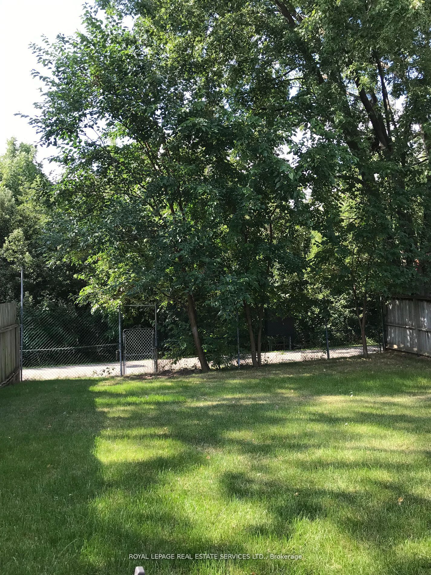 1914 Reiss Court Property Photo 19