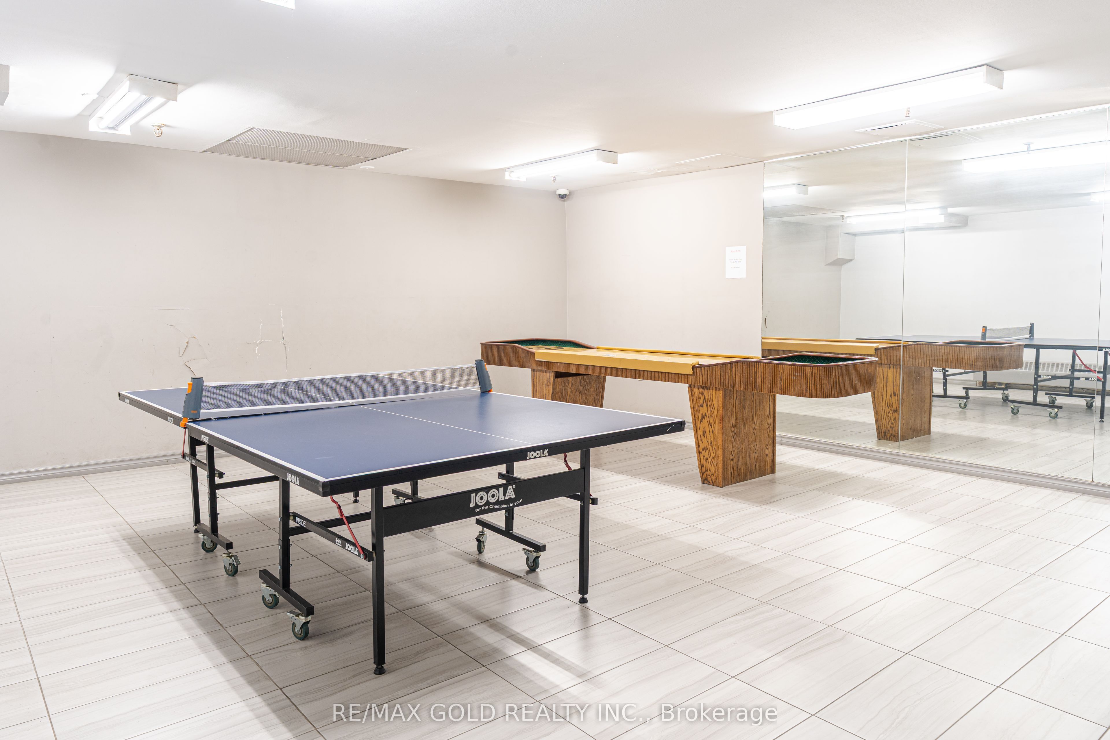 #206 - 8 Lisa Street Property Photo 9