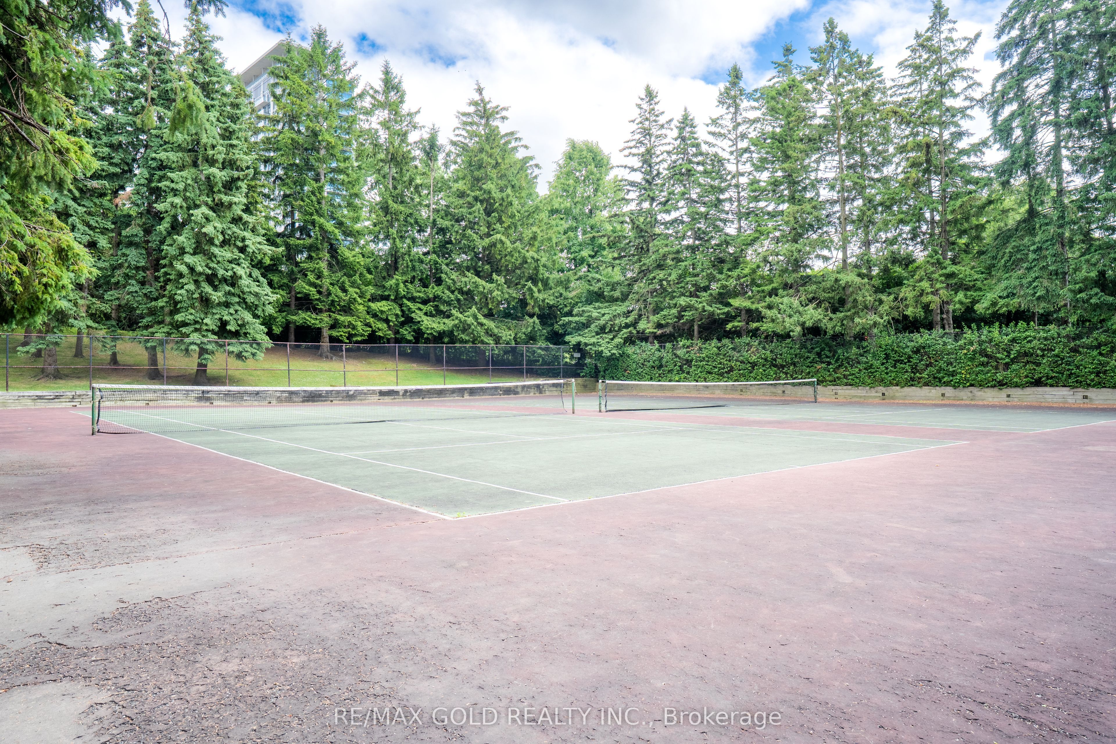 #206 - 8 Lisa Street Property Photo 29