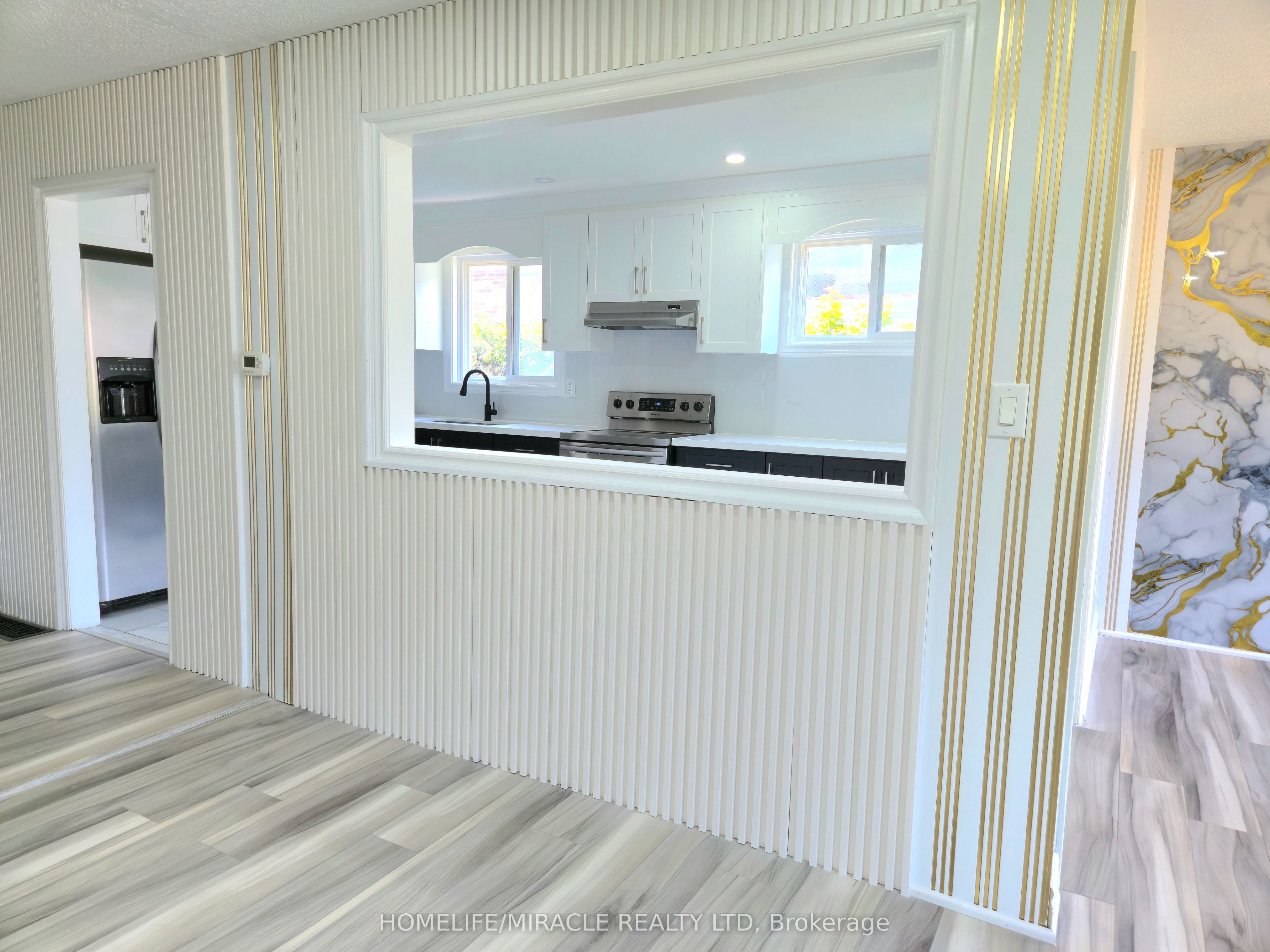 3777 Woodruff Crescent Property Photo 10