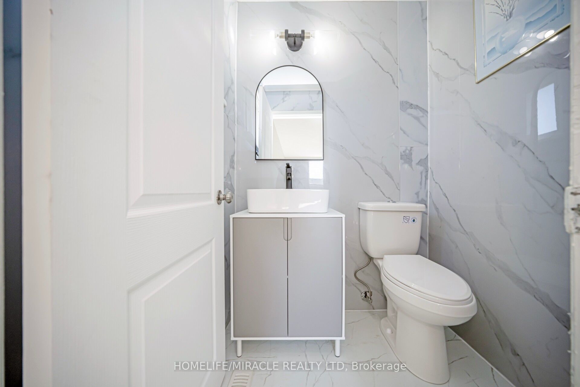3777 Woodruff Crescent Property Photo 23