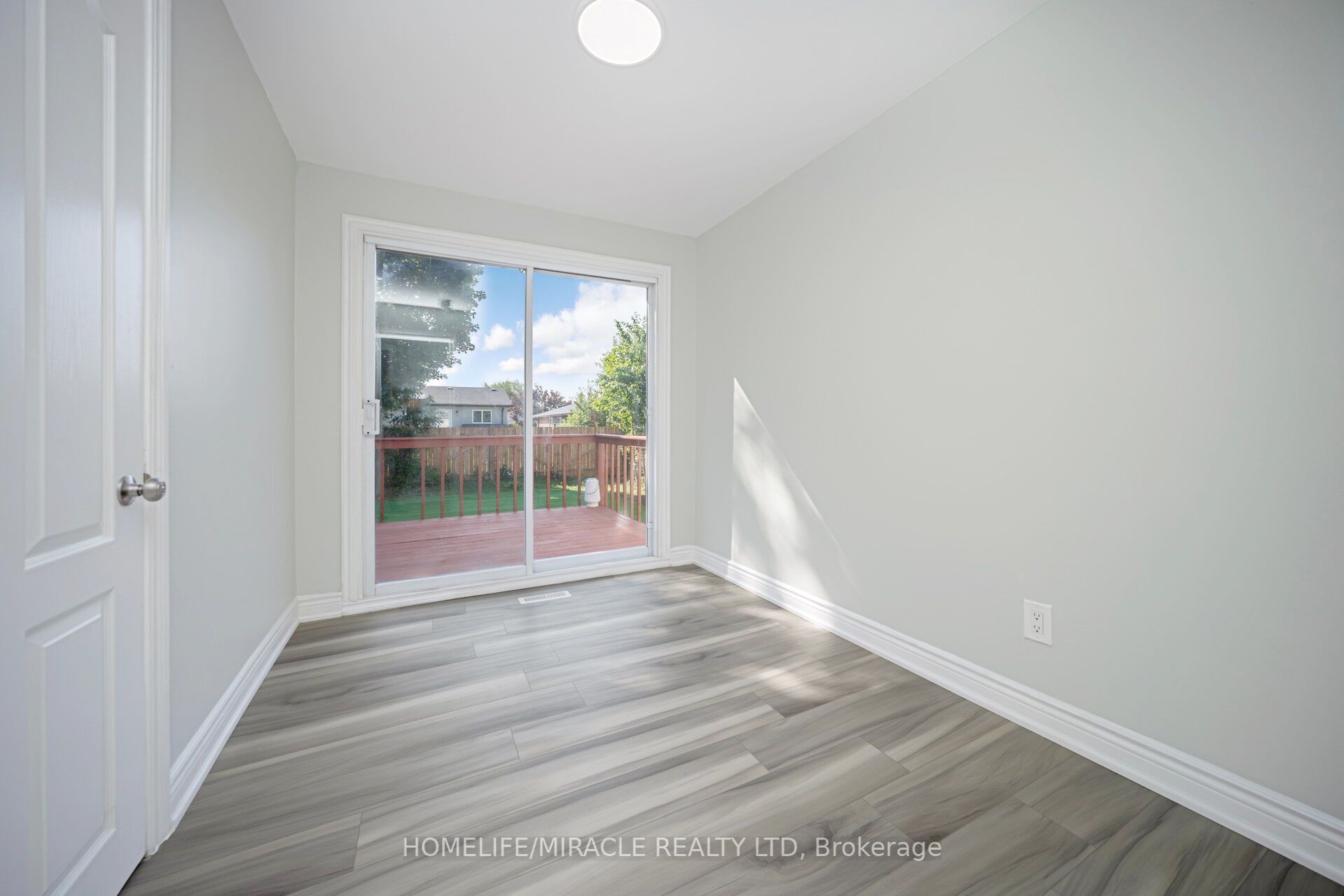 3777 Woodruff Crescent Property Photo 25