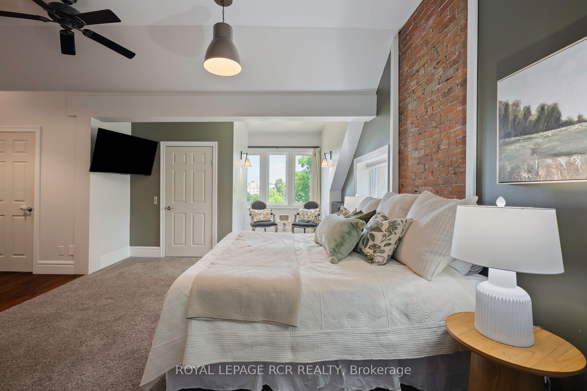 11 Zina Street Property Photo 32