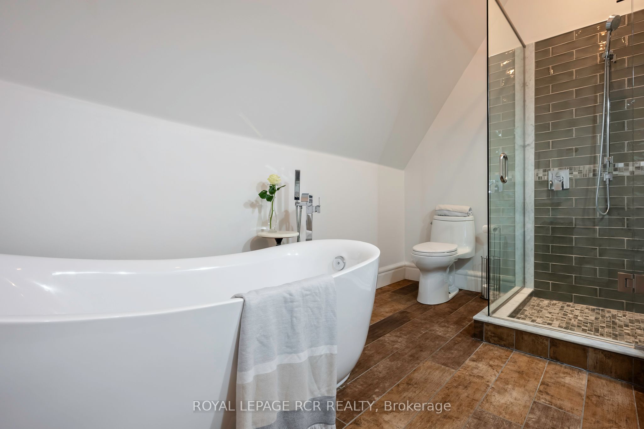 11 Zina Street Property Photo 37