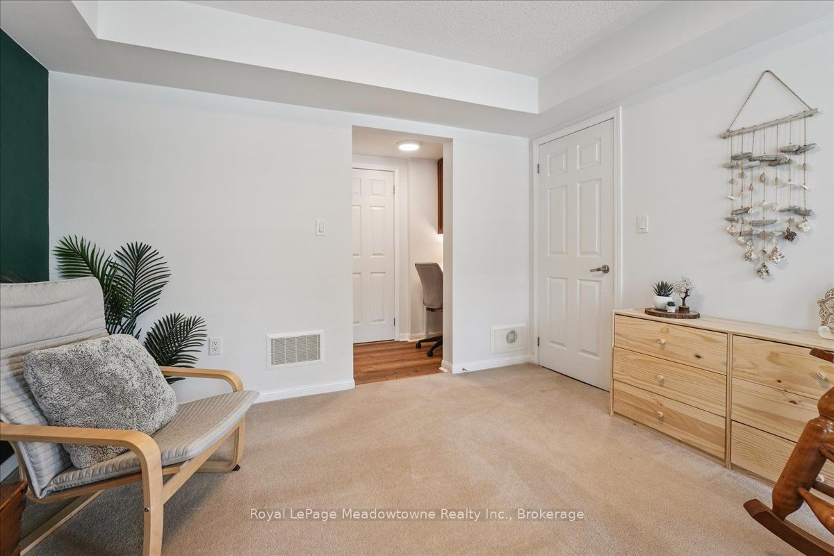 661 Scott Boulevard Property Photo 8