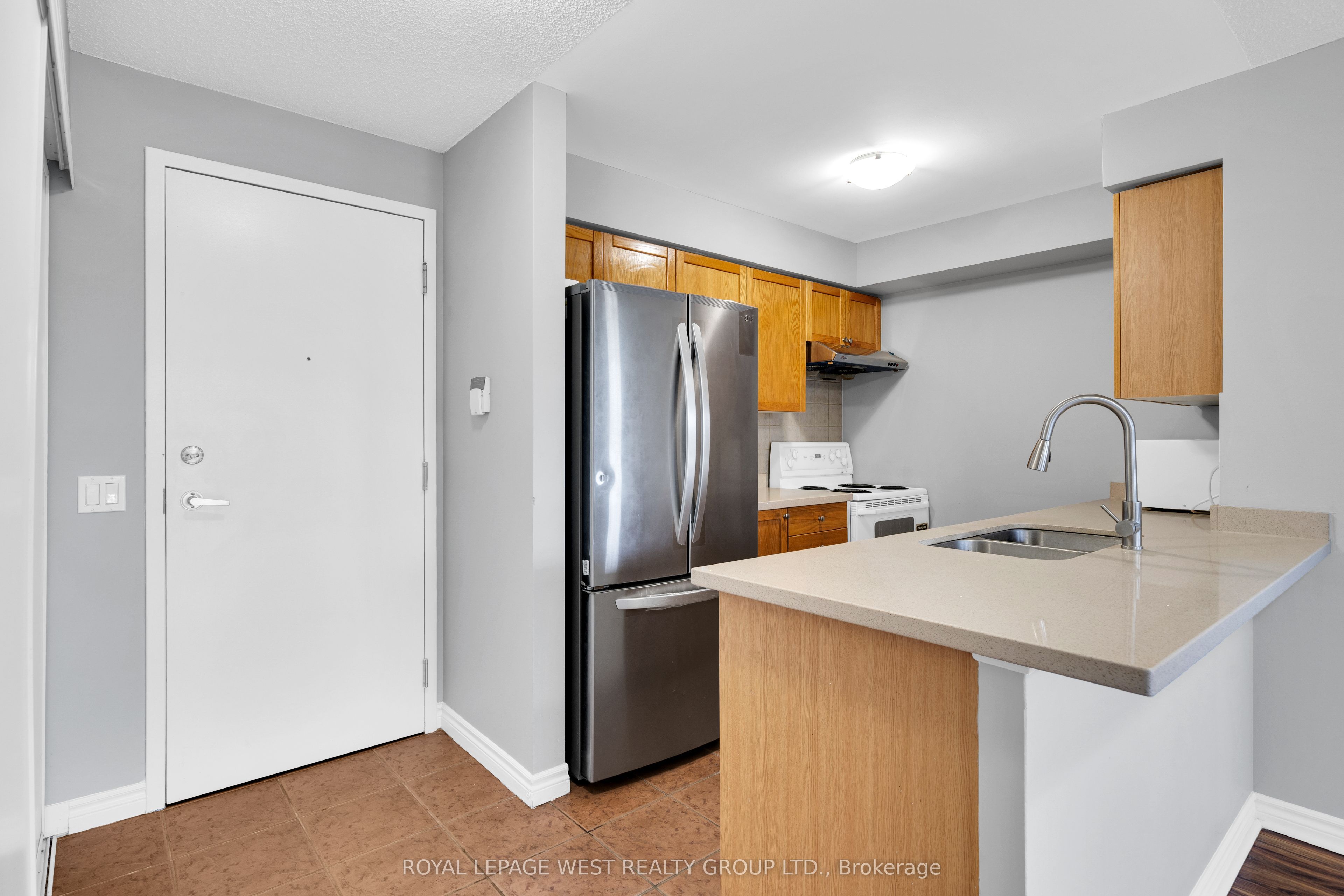 55 Strathaven Drive 201 Property Photo 6