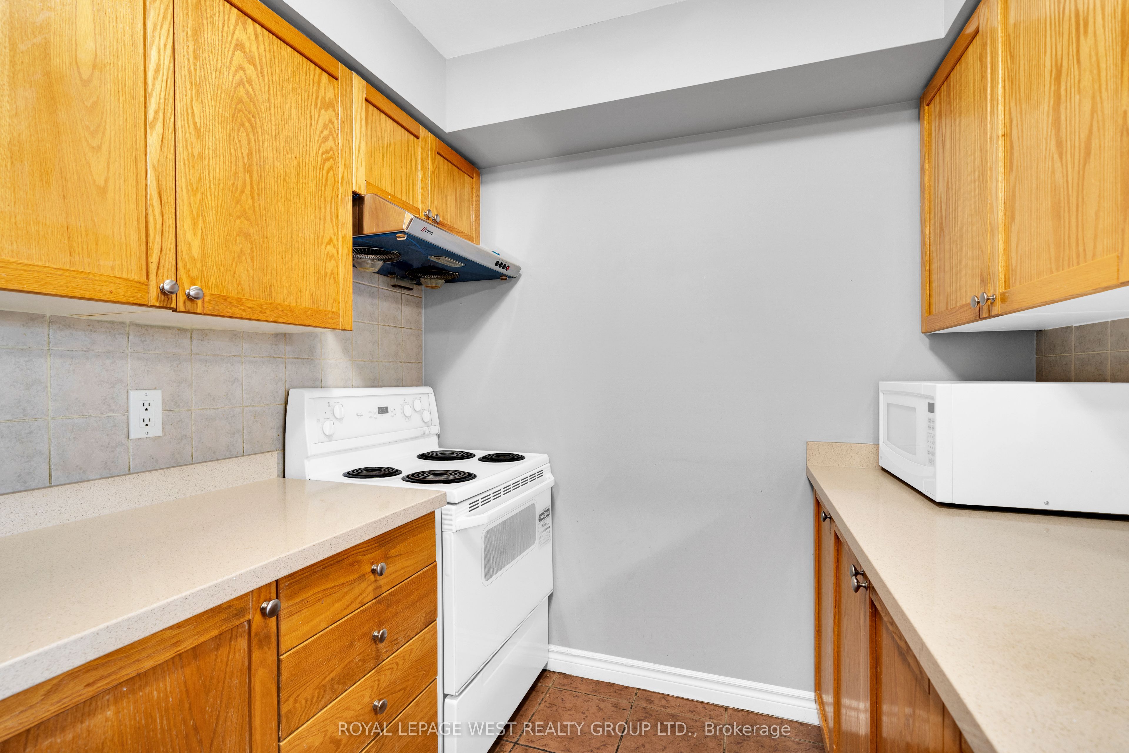55 Strathaven Drive 201 Property Photo 7