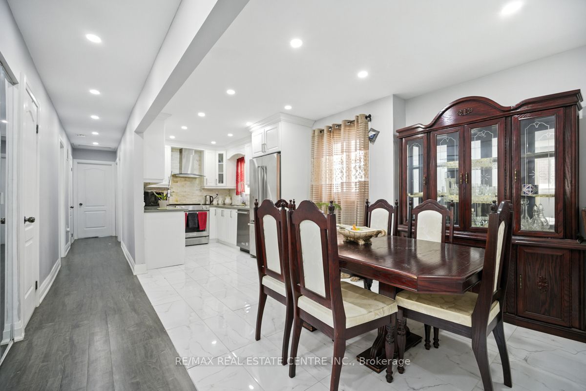 21 Chopin Crescent Property Photo 11