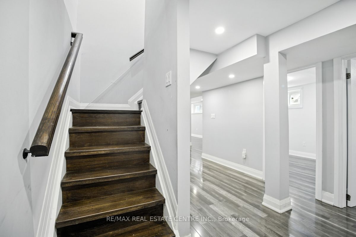21 Chopin Crescent Property Photo 25