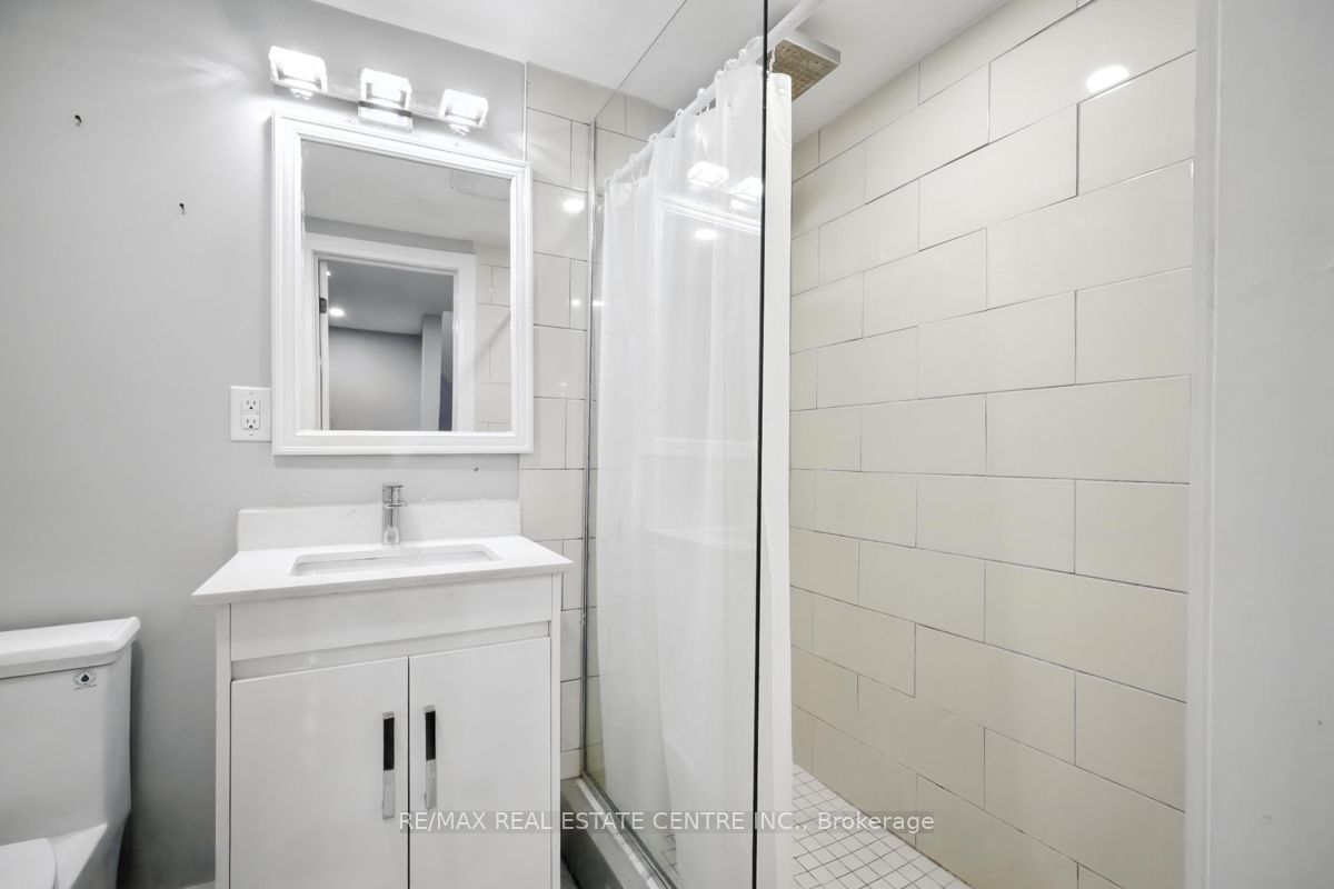 21 Chopin Crescent Property Photo 35