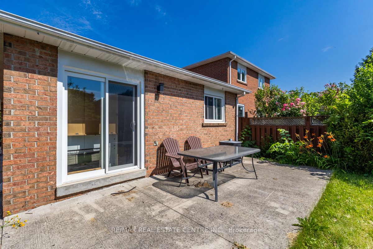 21 Chopin Crescent Property Photo 43