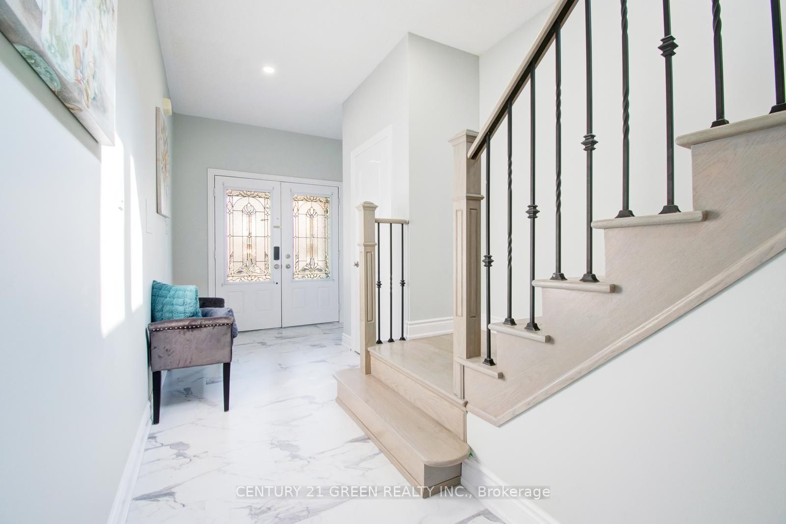 65 Yardley Crescent Property Photo 7