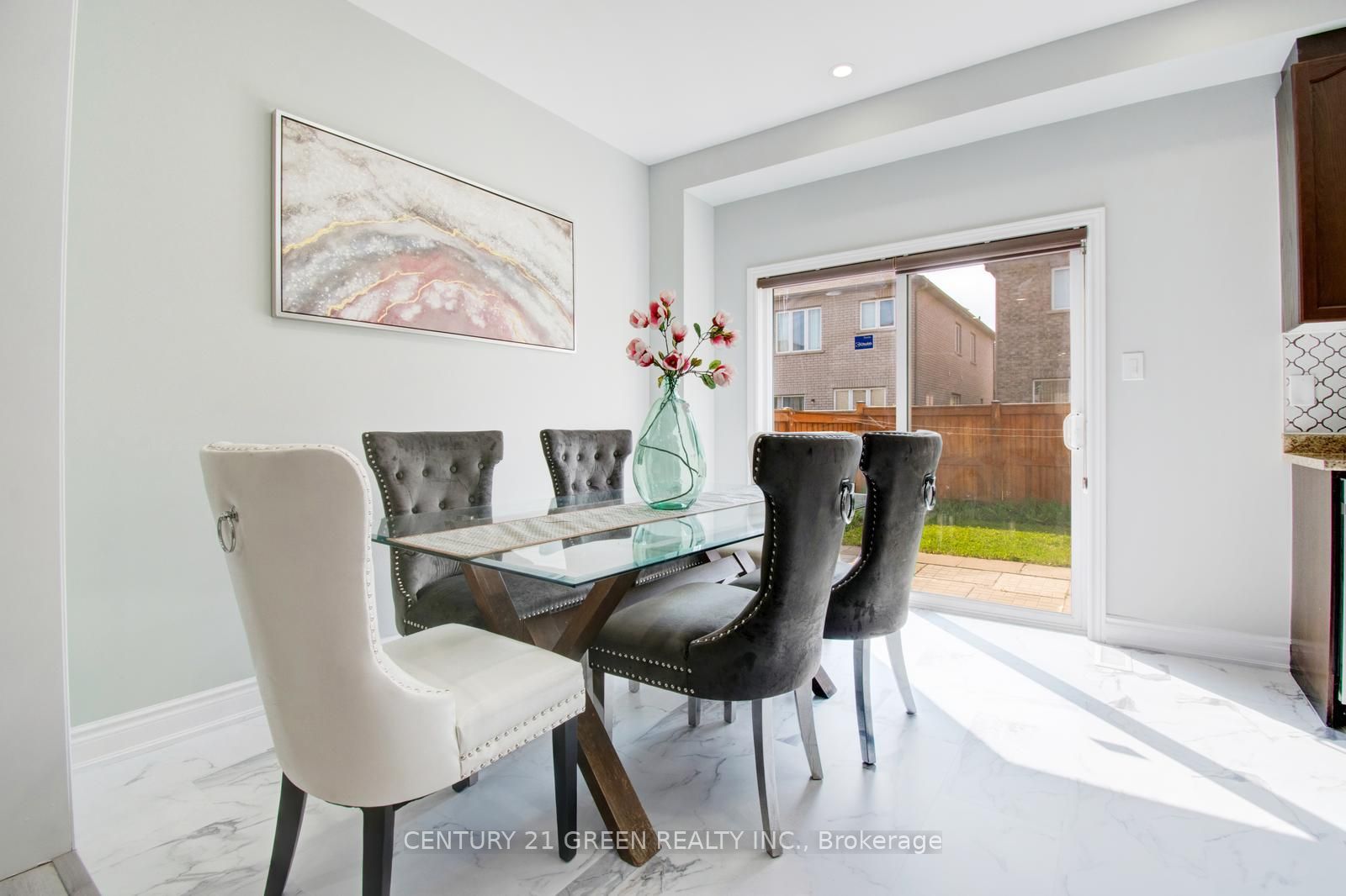 65 Yardley Crescent Property Photo 13