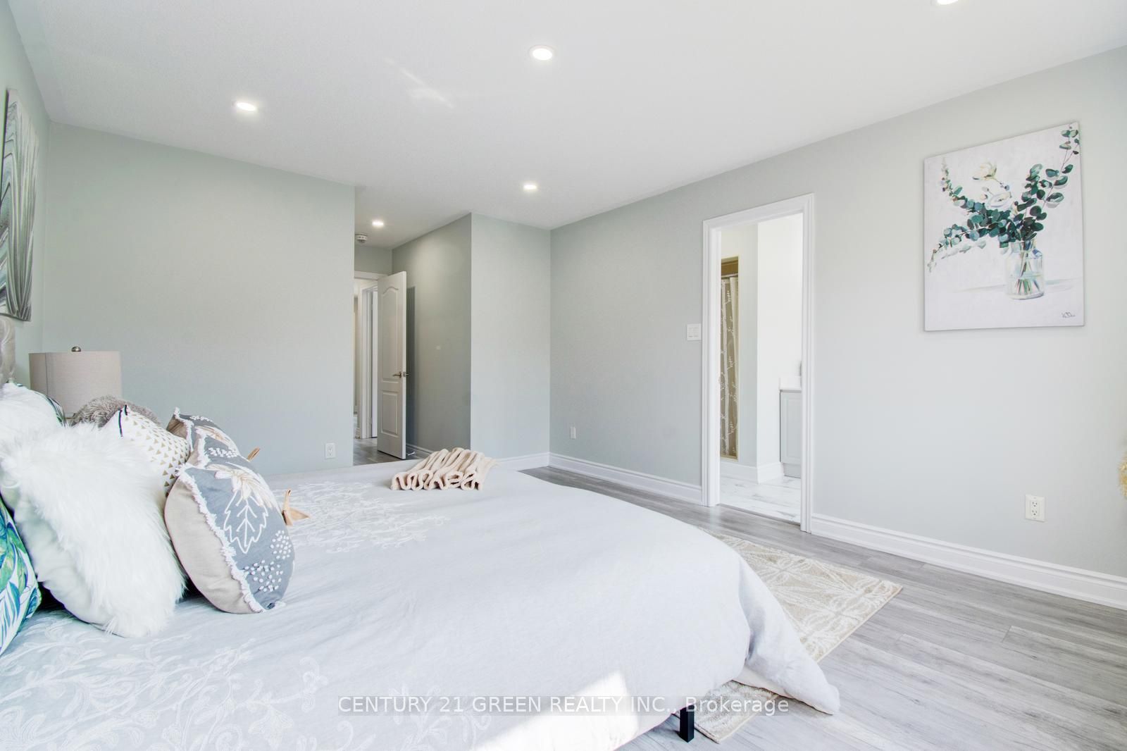 65 Yardley Crescent Property Photo 24