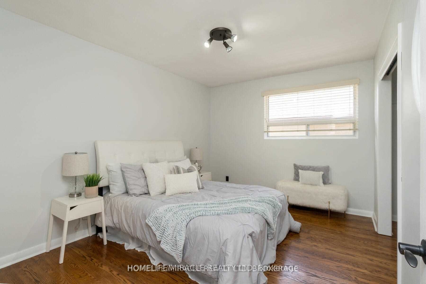 171 Delrex Boulevard Property Photo 4