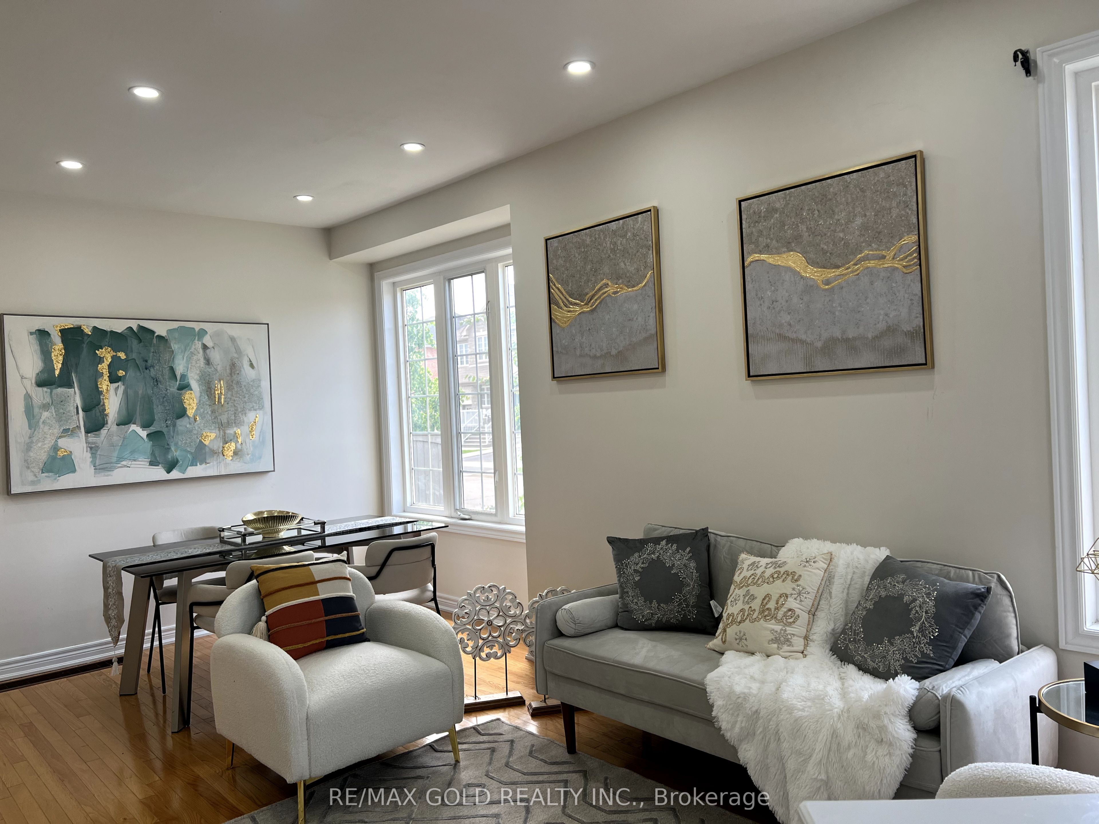 434 Sunny Meadow Boulevard Property Photo 2